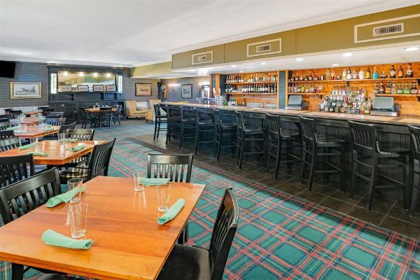 Natural Bridge Historic Hotel & Conference Center (Glasgow)